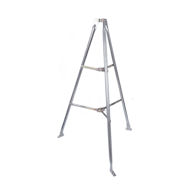 Imagen de Montaje de tripie para exterior, altura total del tripie 1.52 m. Compatible con mástiles de hasta 3 m de largo 1  1/4 a 2" de diámetro
