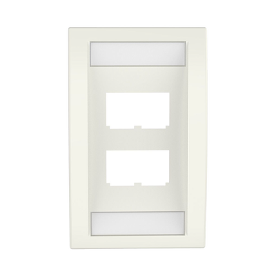 Imagen de Placa de Pared Vertical Ejecutiva, Salida Para 4 Puertos Mini-Com, Con Espacios Para Etiquetas, Color Blanco Mate