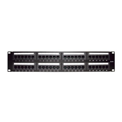 Imagen de Panel de parcheo de impacto (110) UTP de 48 puertos Cat5e 19in, 2U con barra para organizar cable