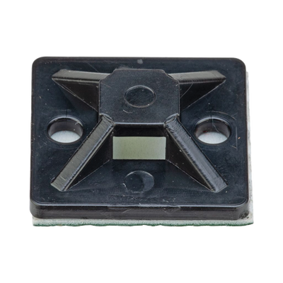Imagen de Montaje-Sujetador Adhesivo STRONGHOLD de 4 Vías de 3/4" x 3/4" x 1/4", Color Negro,  Nylon 6.6 Retardante de Llamas V-2, Paquete de 100pz
