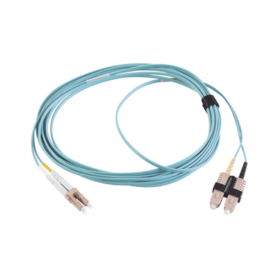 Imagen de Jumper de Fibra Óptica Multimodo 50/125 XGLO OM3, LC-SC Duplex, OFNR, Color Aqua, 5 Metros