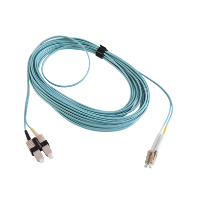 Imagen de Jumper de Fibra Óptica Multimodo 50/125 XGLO OM3, LC-SC Duplex, OFNR, Color Aqua, 10 Metros