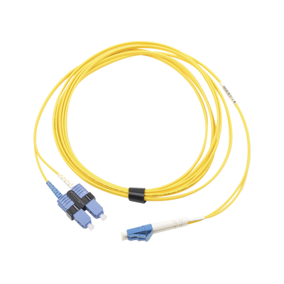 Imagen de Jumper de Fibra Óptica Monomodo (OS2), XGLO, LC/UPC-SC/UPC Duplex, OFNR, Color Amarillo, 10 Metros