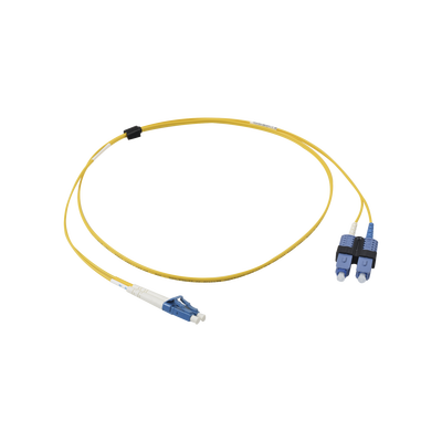 Imagen de Jumper de Fibra Óptica Monomodo (OS2), XGLO, Riser, LC/UPC-SC/UPC Duplex, OFNR, Color Amarillo, 1 Metro