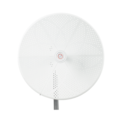Imagen de Antena direccional para C5x, C6x y B5x, Guía de onda para mantener la integridad de la señal y minimiza la pérdida en transmisión , 4.9 - 6.5 GHz, 3 ft, Ganancia de 34 dBi, Montaje incluido