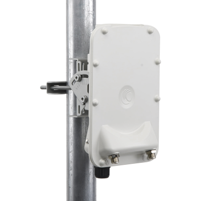 Imagen de PTP-550  Hasta 1.36 GBps / 4910 - 6200 MHz / 802.11 AC Wave 2  MU-MIMO 4: 4x4 / BackHaul Conectorizado (C050055H014A)