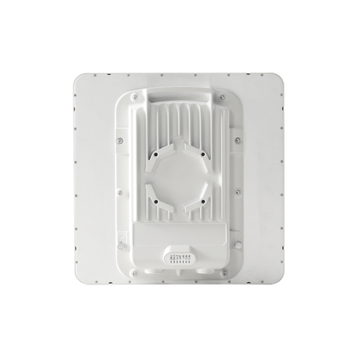 Imagen de PTP-550  Hasta 1.36 GBps / 4910 - 6200 MHz / 802.11 AC Wave 2  MU-MIMO 4: 4x4 / BackHaul con Antena Integrada (Alta ganancia 23 dBi)   (C050055H016A)